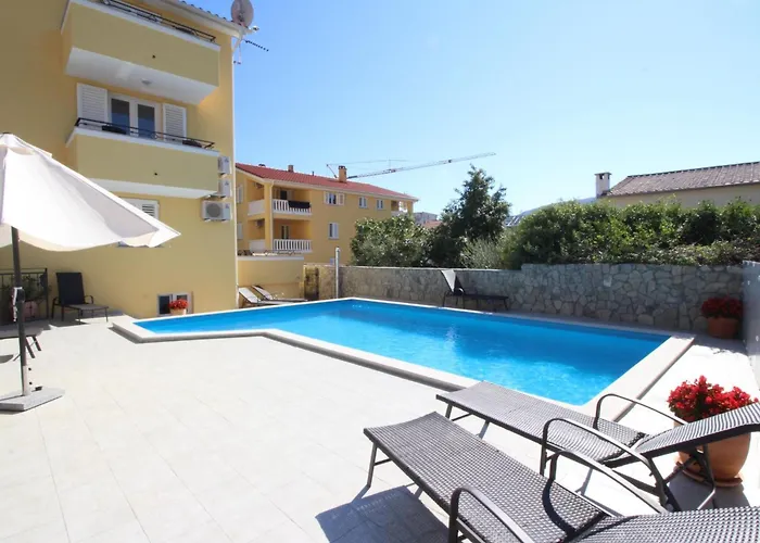 In Mit Gemeinsamem Pool Und Grill By Interhome Baska (Krk)