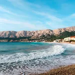 In Mit Gemeinsamem Pool Und Grill By Interhome Appartamento Baška